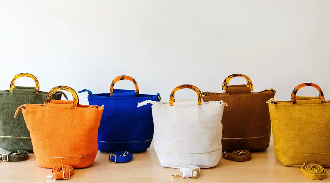 Productos hechos a mano. Bolsos Levisa
