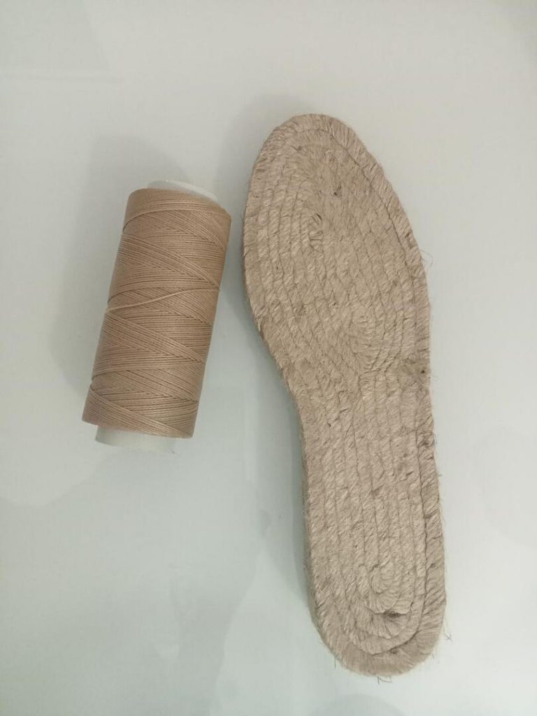 Suela de alpargata e hilo encerado