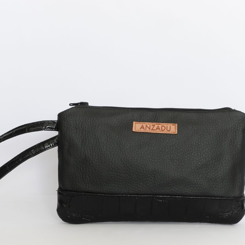 Cartera de mano Aduany color negro